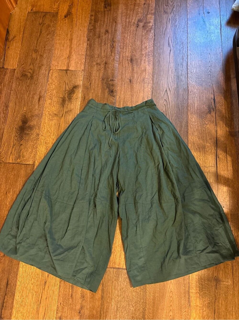 Easel green S wide leg culotte lagenlook pants S
